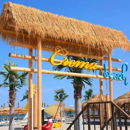 Blue Diamond Apartman *